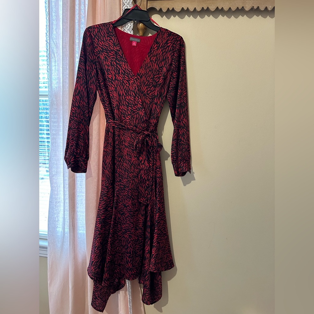 Vince Camuto red & black midi dress. Size XS.